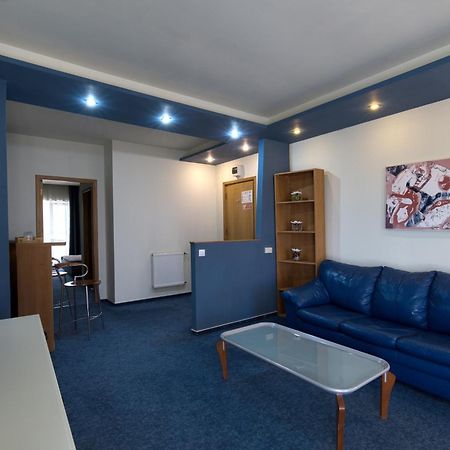 טימישוארה Hotel Torontal מראה חיצוני תמונה