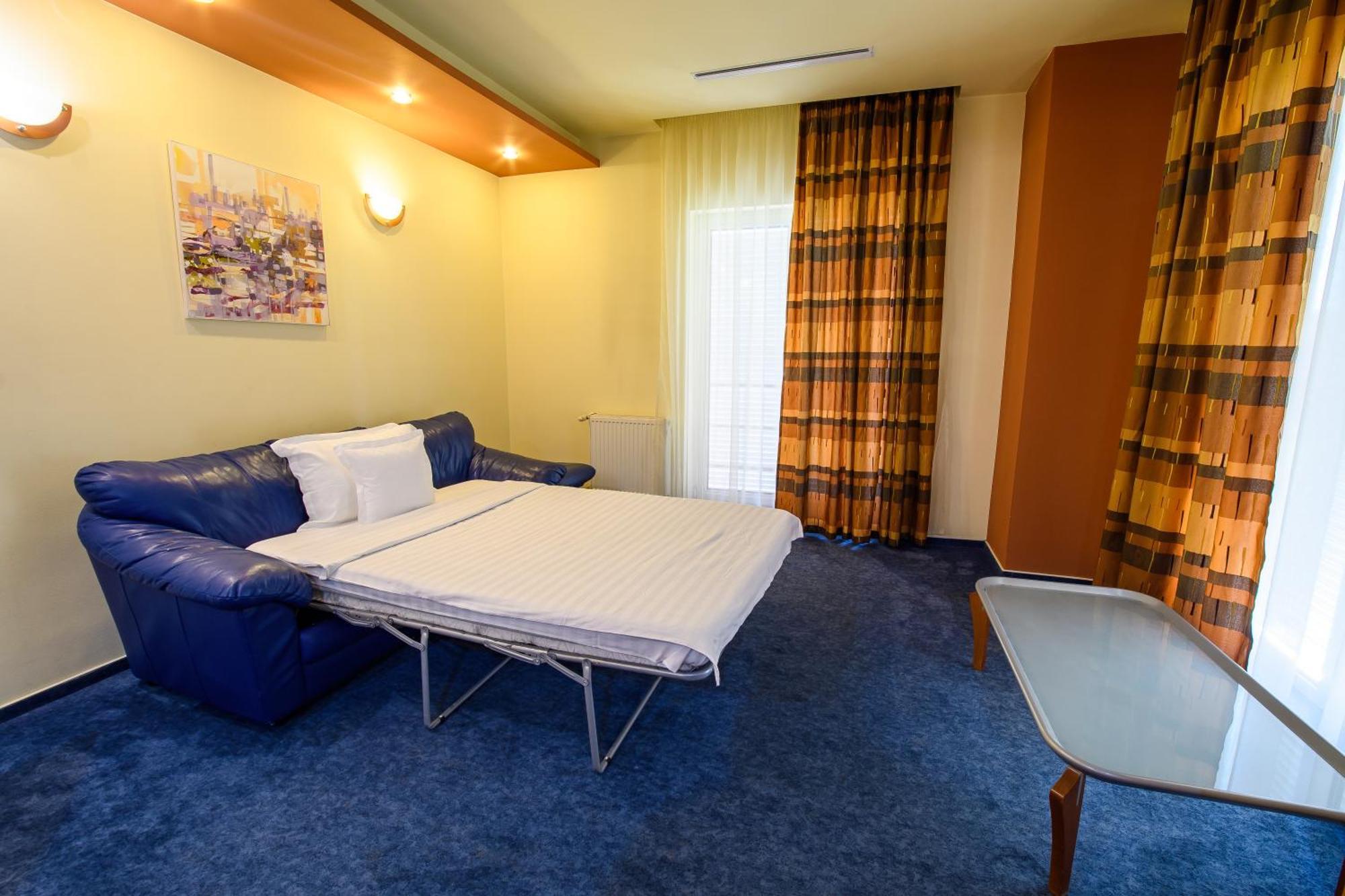טימישוארה Hotel Torontal מראה חיצוני תמונה