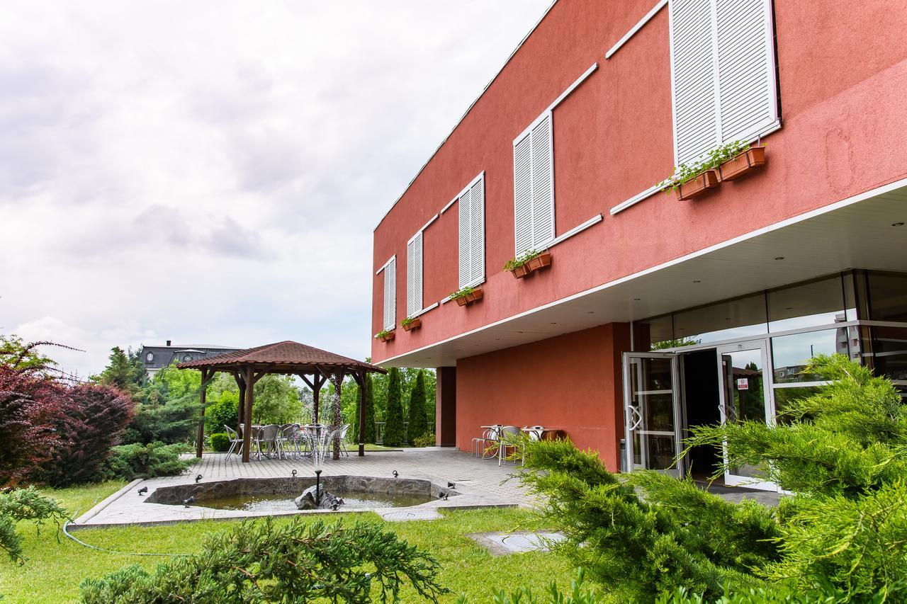 טימישוארה Hotel Torontal מראה חיצוני תמונה