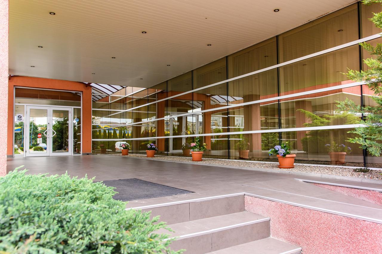 טימישוארה Hotel Torontal מראה חיצוני תמונה