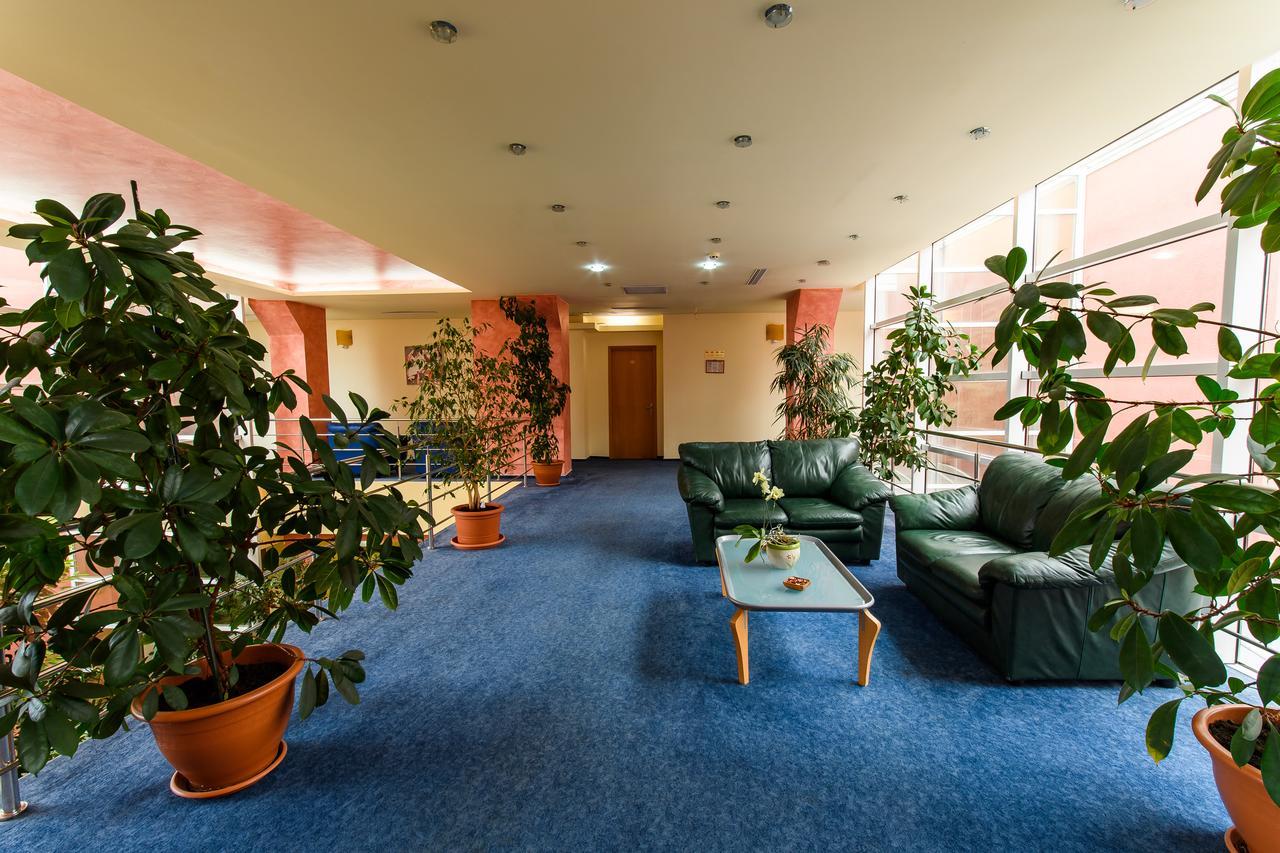 טימישוארה Hotel Torontal מראה חיצוני תמונה